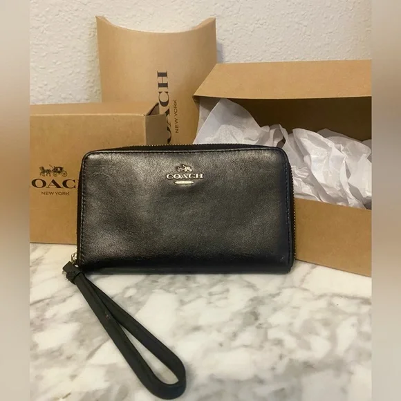 Coach Smooth Leather Universal Zip Case | Wristlet - Picture 2 of 7